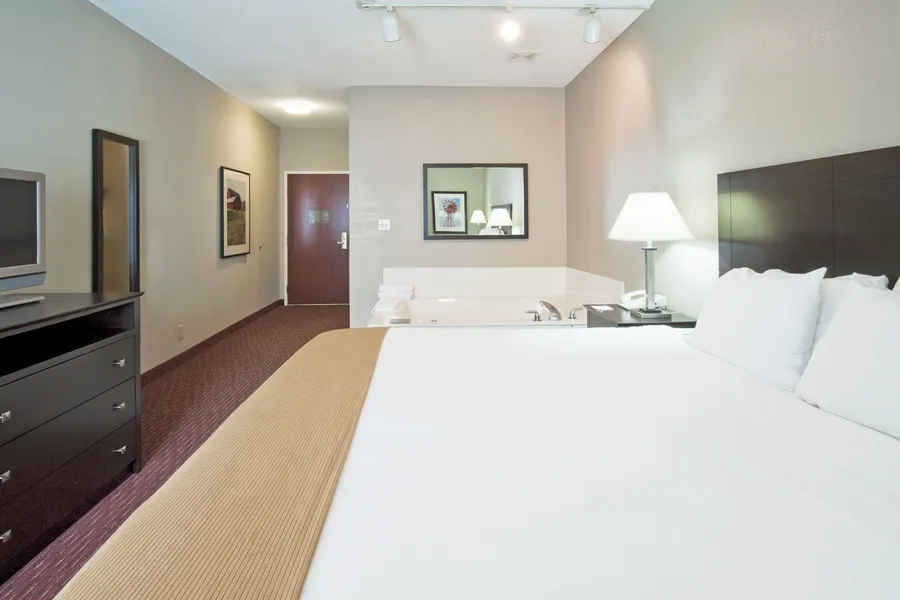 Holiday Inn Express New Haven by IHG hotel detail image 2