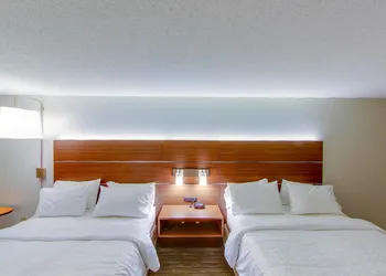 Holiday Inn Express New Haven by IHG hotel thumbnail 4