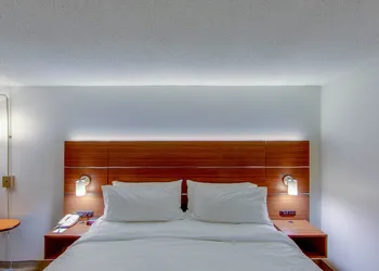 Holiday Inn Express New Haven by IHG hotel thumbnail 6