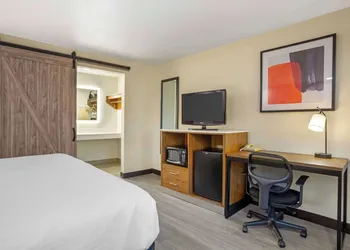 Best Western Shadow Inn hotel thumbnail 8