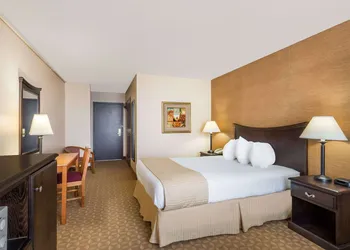 Ramada by Wyndham Watertown/Thousand Islands NY hotel thumbnail 7