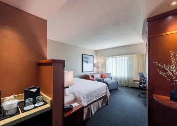 Courtyard by Marriott Atlanta Buford Mall of Georgia hotel thumbnail 5