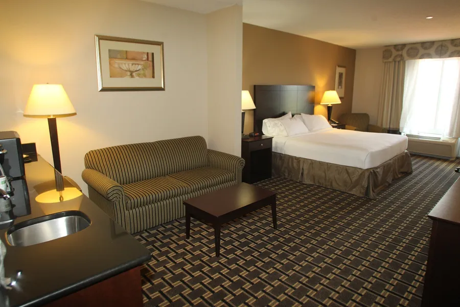 Holiday Inn Express Pembroke by IHG hotel detail image 6