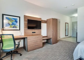 Holiday Inn Express Hotel & Suites Banning by IHG hotel thumbnail 6