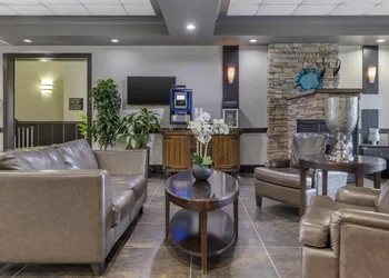 Best Western Plus Chocolate Lake Hotel hotel thumbnail 4