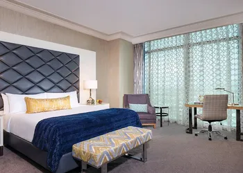 Mandalay Bay Resort And Casino hotel thumbnail 8