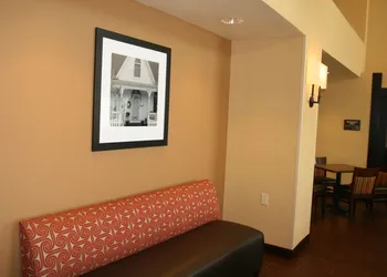 Hampton Inn & Suites Oxford Anniston hotel thumbnail 4