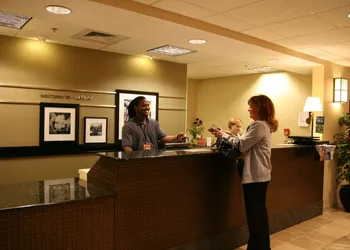 Hampton Inn & Suites Oxford Anniston hotel thumbnail 5
