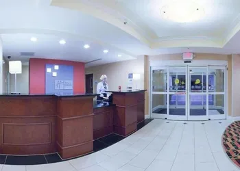 Holiday Inn Express Hotel & Suites Spartanburg-North by IHG hotel thumbnail 2