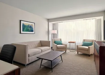 Delta Hotels by Marriott Milwaukee Northwest hotel thumbnail 7