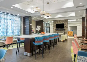 Hampton Inn by Hilton Winnipeg Airport/Polo Park hotel thumbnail 4