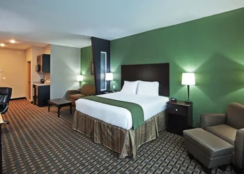 Holiday Inn Express Hotel & Suites JACKSONVILLE by IHG hotel thumbnail 2