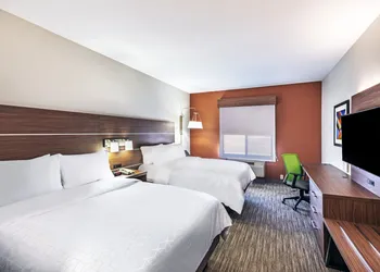 Holiday Inn Express Hotel and Suites Pryor by IHG hotel thumbnail 5