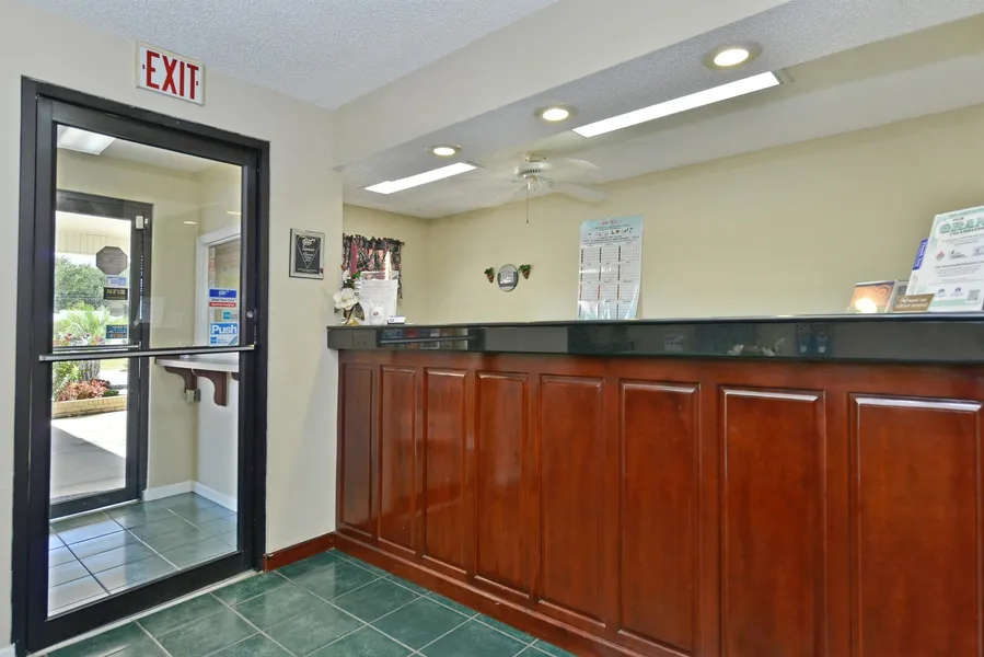 Americas Best Value Inn Hazlehurst, GA hotel detail image 2