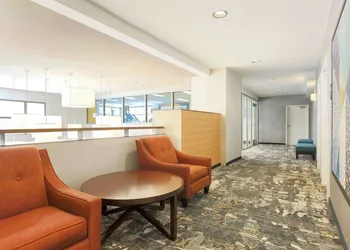 Hampton Inn & Suites Denver Tech Center hotel thumbnail 2