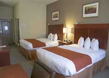 Seffner Inn and Suites hotel thumbnail 3