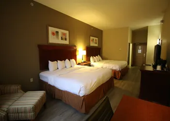 Seffner Inn and Suites hotel thumbnail 5