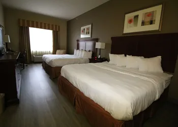 Seffner Inn and Suites hotel thumbnail 6