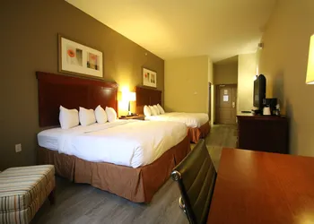 Seffner Inn and Suites hotel thumbnail 7