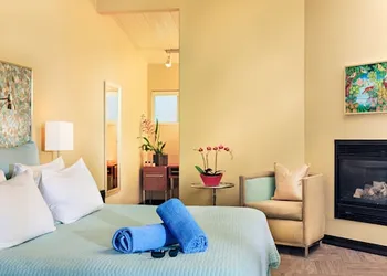 The Inn at East Beach hotel thumbnail 5