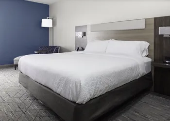 Holiday Inn Express & Suites Kimball by IHG hotel thumbnail 6