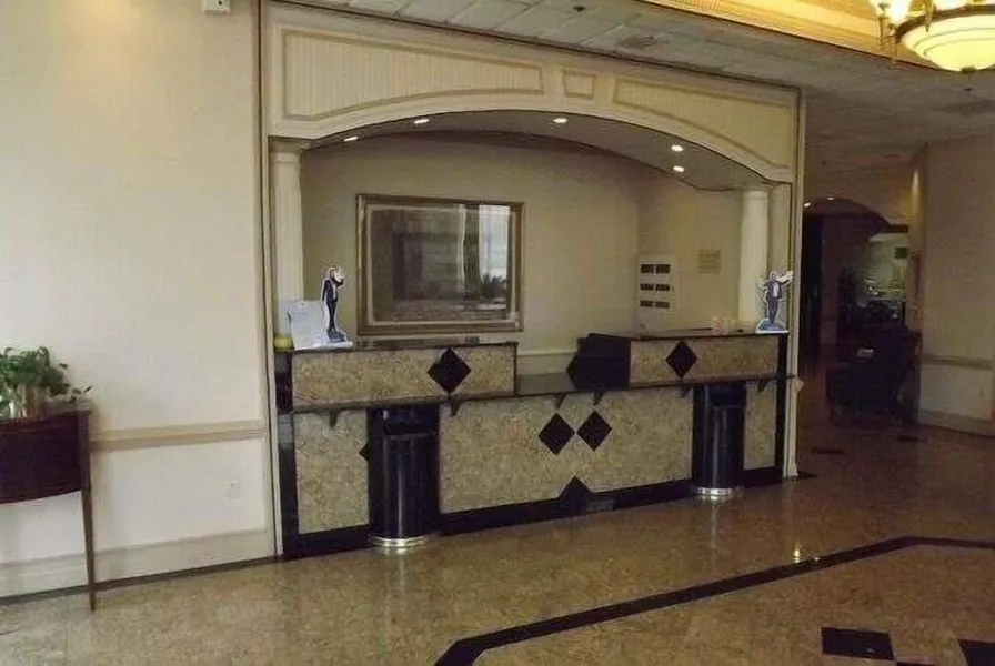 Comfort Inn & Suites hotel detail image 2
