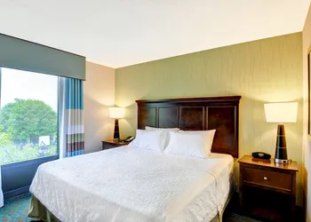 Hampton Inn by Hilton New Bedford/Fairhaven hotel thumbnail 5