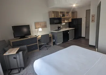 Candlewood Suites Wilson by IHG hotel thumbnail 6