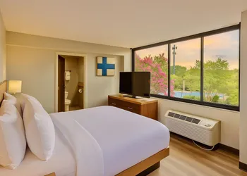 Solomons Inn Resort & Marina hotel thumbnail 4