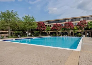 Solomons Inn Resort & Marina hotel thumbnail 8