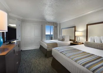 Coral Beach Resort and Suites hotel thumbnail 5