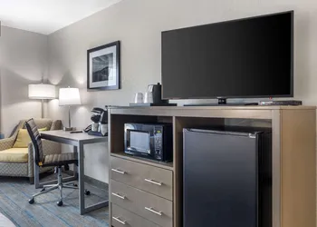 Best Western Plus Stephenville Inn hotel thumbnail 7
