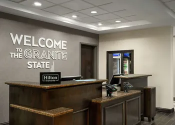 Hampton Inn & Suites Exeter hotel thumbnail 4