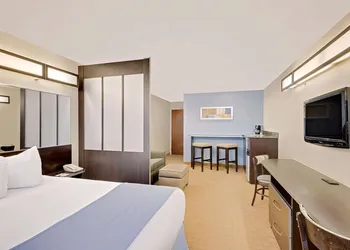 Microtel Inn & Suites by Wyndham Geneva hotel thumbnail 5