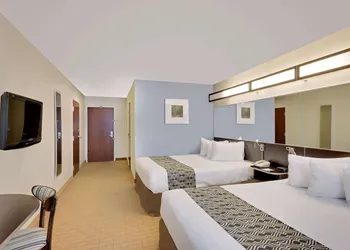Microtel Inn & Suites by Wyndham Geneva hotel thumbnail 6