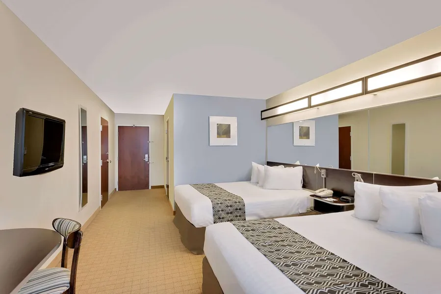 Microtel Inn & Suites by Wyndham Geneva hotel detail image 6