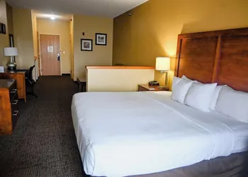 Comfort Inn Owatonna near Medical Center hotel thumbnail 4