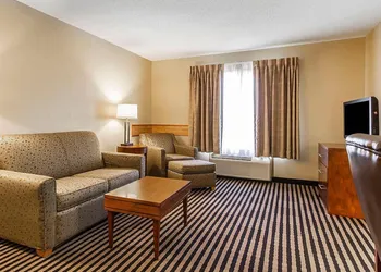 Comfort Inn Owatonna near Medical Center hotel thumbnail 7