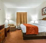 Comfort Suites Jefferson City hotel detail image 4