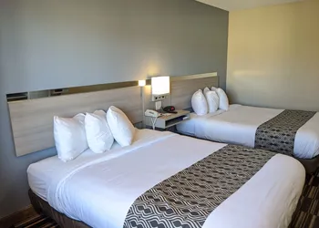 Microtel Inn by Wyndham Georgetown hotel thumbnail 5