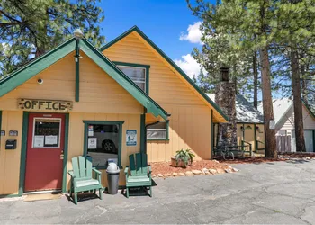 Big Bear Lakefront Lodge hotel thumbnail 3