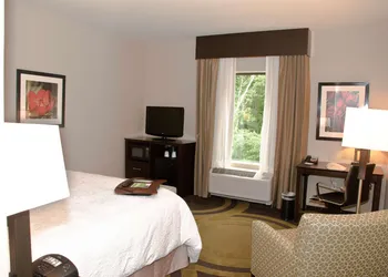Hampton Inn Maumelle AR hotel thumbnail 8
