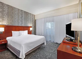 Courtyard by Marriott Tulsa Woodland Hills hotel thumbnail 5