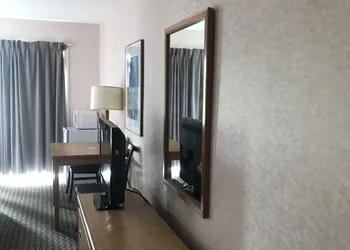 Rodeway Inn hotel thumbnail 5