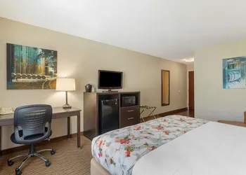Best Western Lawrenceburg Inn hotel thumbnail 7