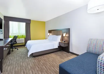 Holiday Inn Express Winnipeg Airport - Polo Park by IHG hotel thumbnail 7