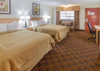 Days Inn by Wyndham Black Bear hotel thumbnail 4