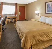 Days Inn by Wyndham Black Bear hotel detail image 7
