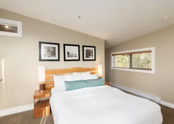Cox Bay Beach Resort hotel thumbnail 4