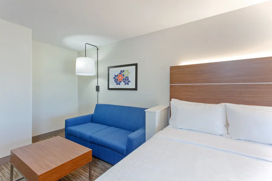 Holiday Inn Express & Suites Elk Grove West I-5 by IHG hotel detail image 6